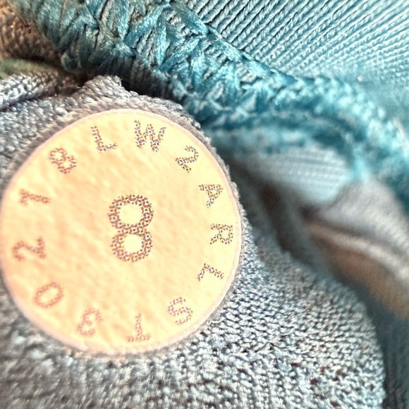 Lululemon Free to be Serene Sports Bra - Picture 5 of 5